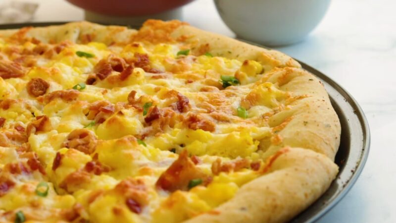 Bacon and Egg Brunch Pizza