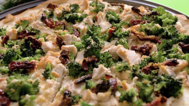 Broccoli Topping Pizza