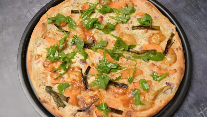 How to Cook Salmon Pizza