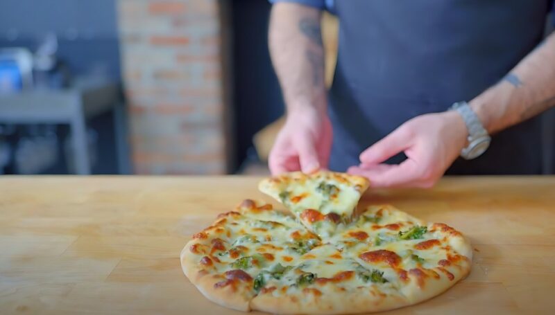 How to Make Pizza With Broccoli Florets
