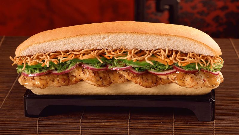 Spicy garlic chicken sub